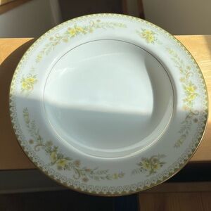 Fine China Floral Yellow Medium sized Plates!